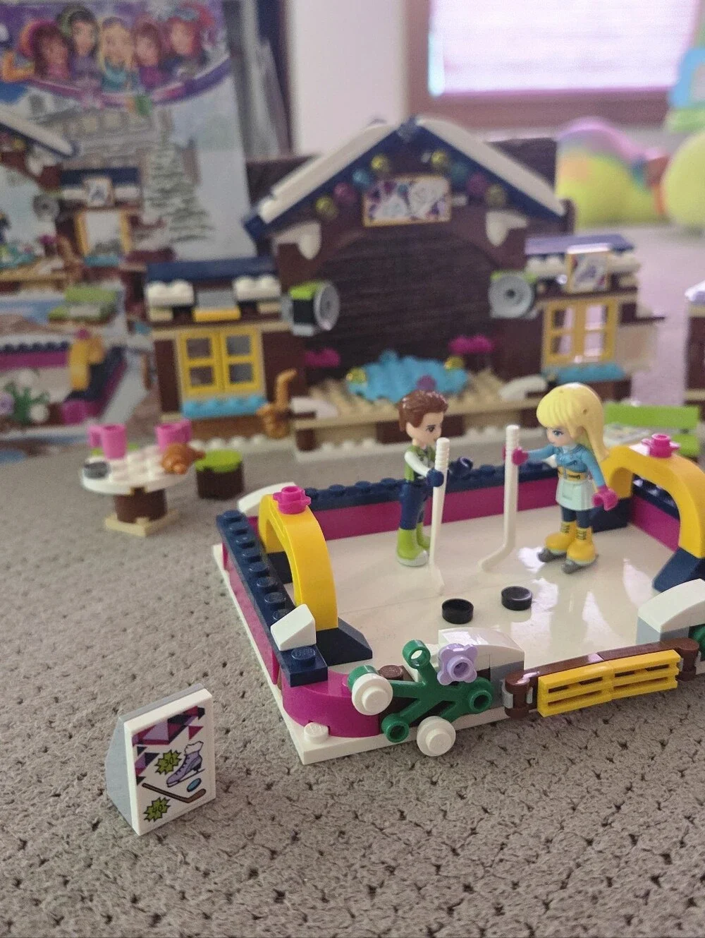 LEGO Friends Snow Resort Ice Rink 97% complete includes mini figures, instructio